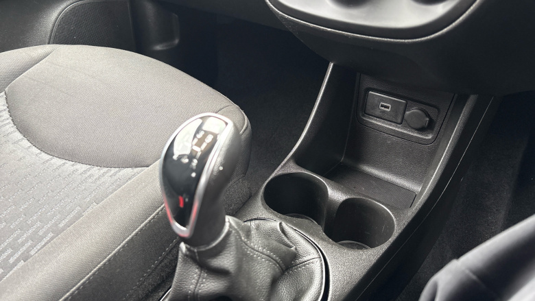 Vauxhall Viva 1.0 [73] SE 5dr Petrol Hatchback